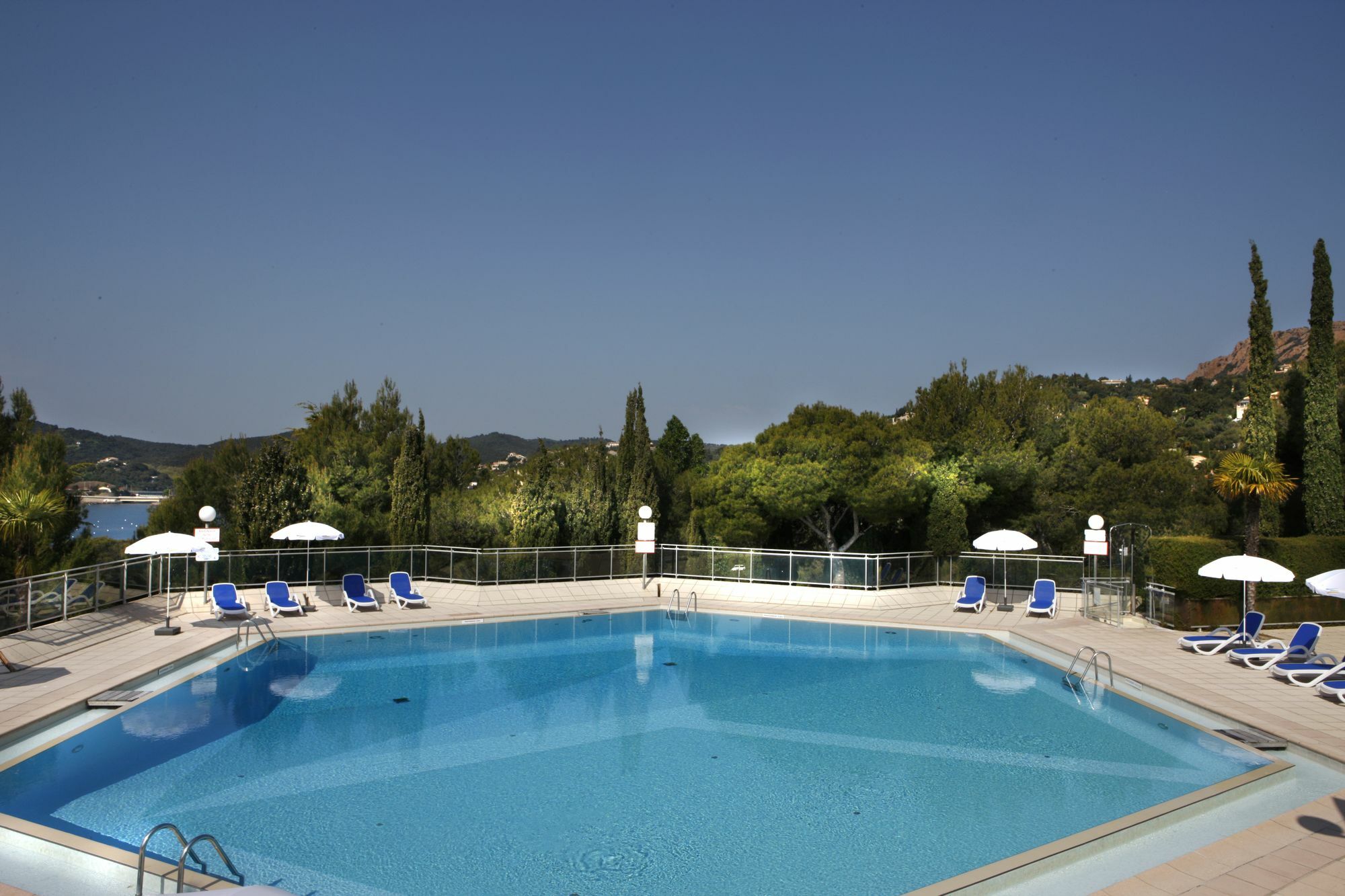 Saint-Raphaël Village Club Les Mas De L'Esterel מראה חיצוני תמונה